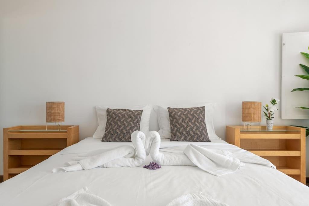 נאזרה Sunset Terrace - Beachfront Apartment With Private Parking מראה חיצוני תמונה