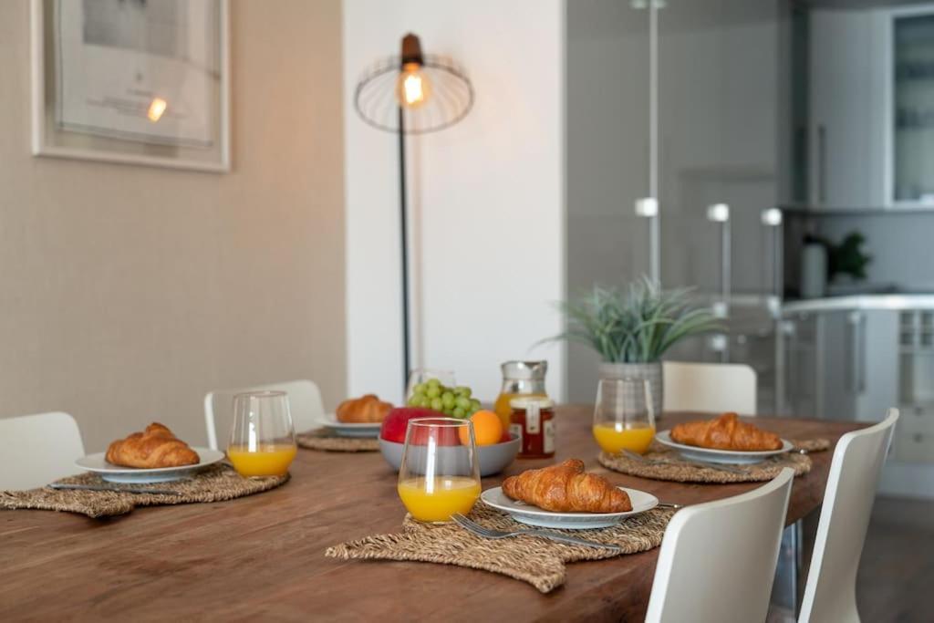 נאזרה Sunset Terrace - Beachfront Apartment With Private Parking מראה חיצוני תמונה