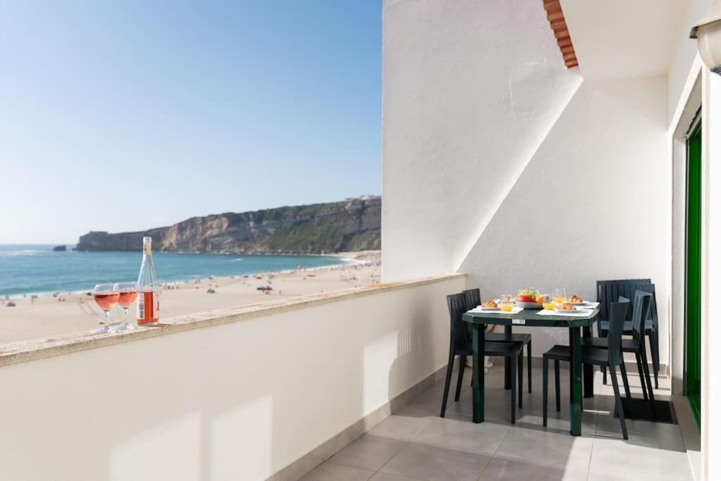 נאזרה Sunset Terrace - Beachfront Apartment With Private Parking מראה חיצוני תמונה